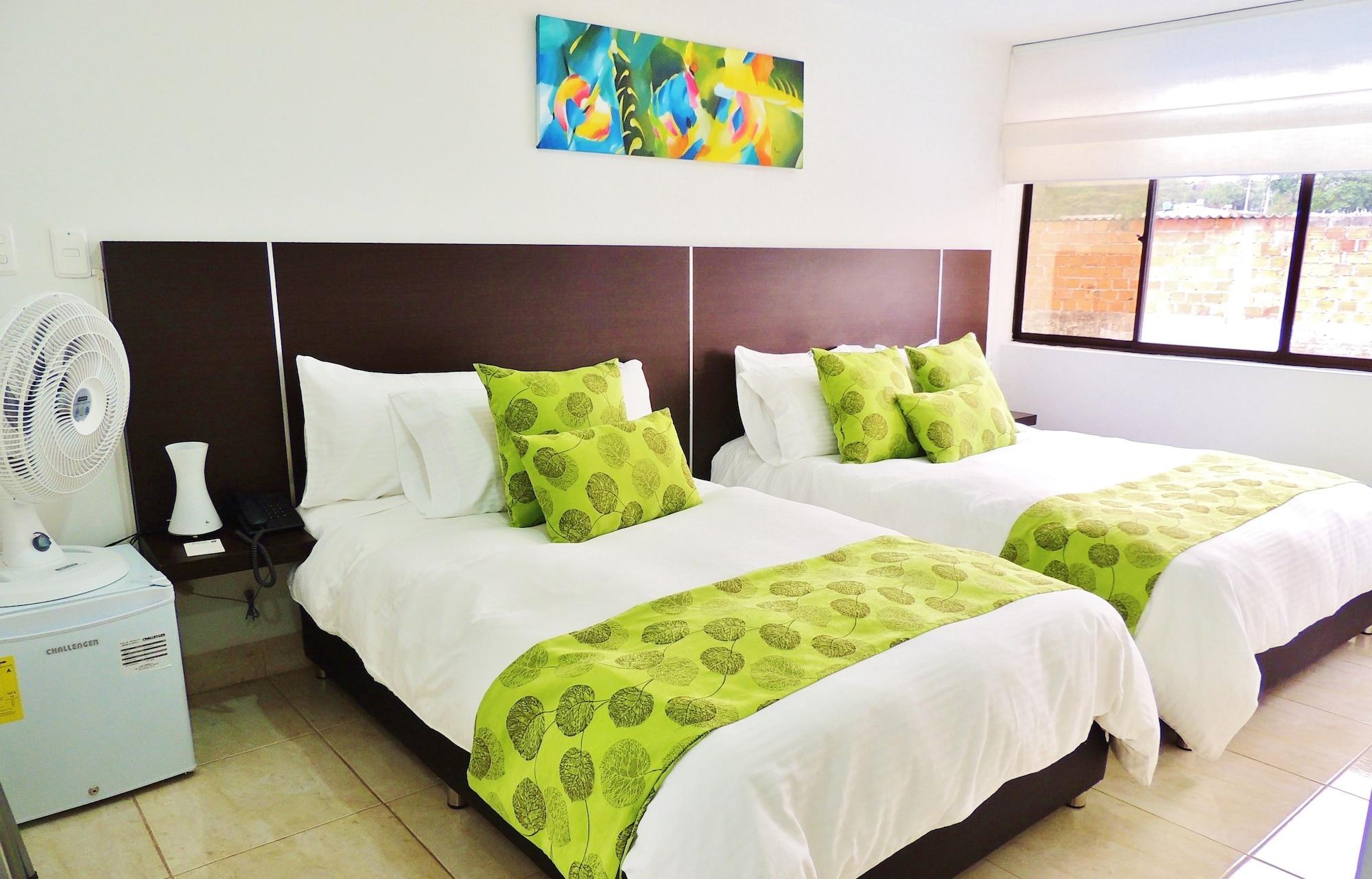 Hotel Montes De La Castellana Армения Экстерьер фото