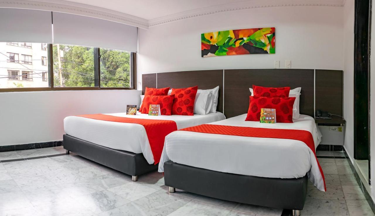 Hotel Montes De La Castellana Армения Экстерьер фото