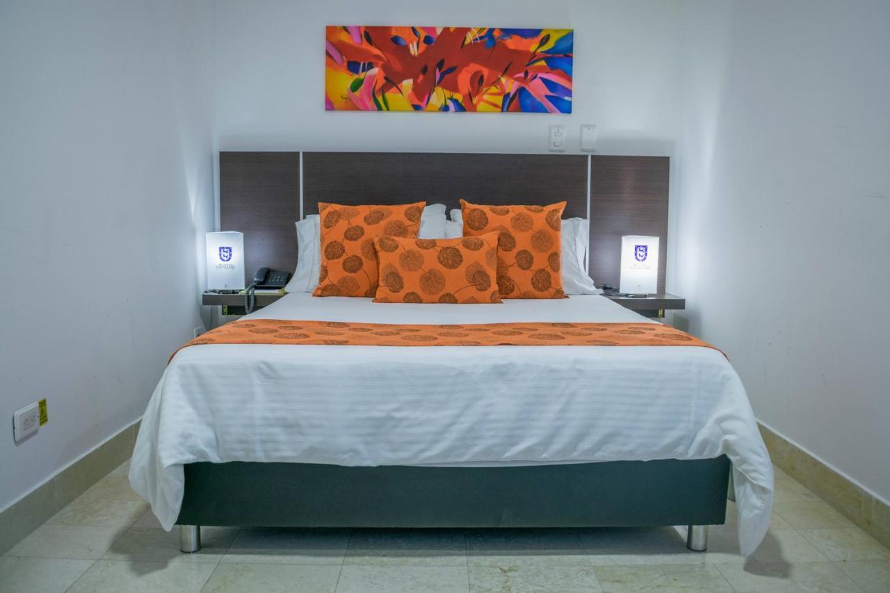 Hotel Montes De La Castellana Армения Экстерьер фото