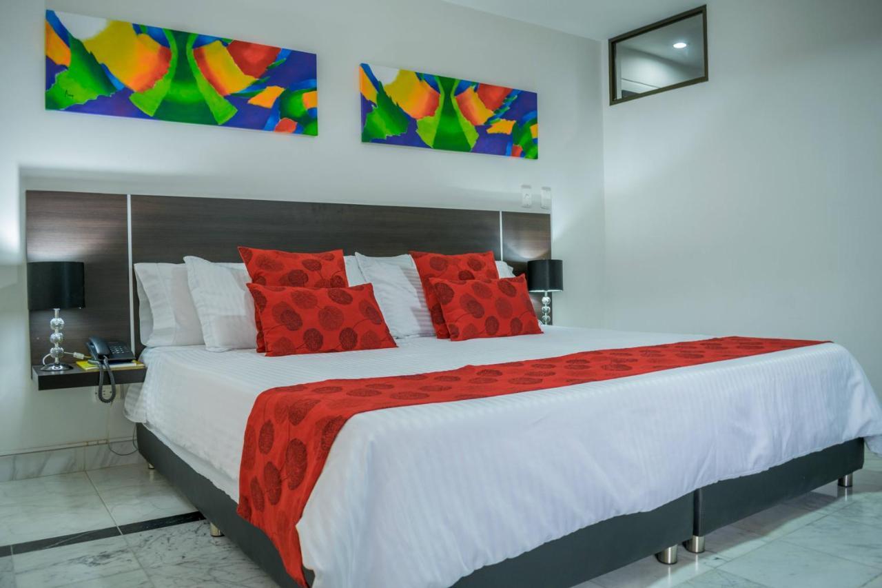 Hotel Montes De La Castellana Армения Экстерьер фото