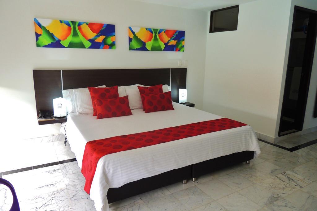Hotel Montes De La Castellana Армения Экстерьер фото